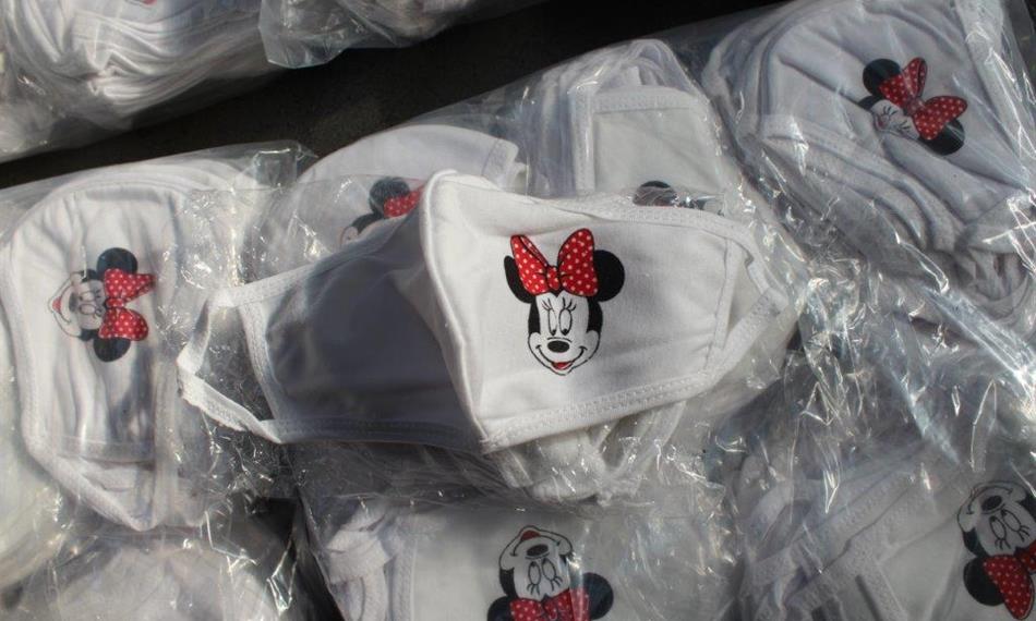 2020-11-30-914hlavní foto roušky.jpg